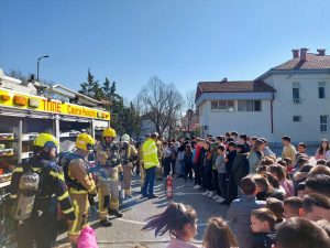 IMG-6b5f74019cd043b3e3573f0b60e8c53a-V